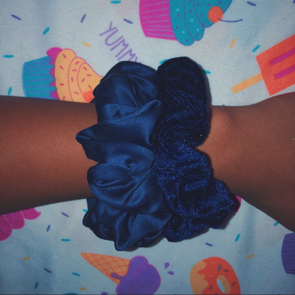 ♡ FINAL SALE ♡ midnight scrunchie set